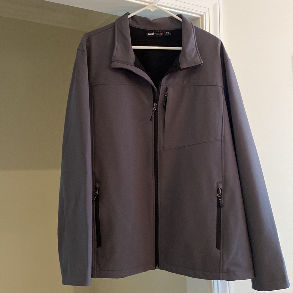 Swiss Tech Men's NEW Black Full Zip Softshell Jacket Sz XL (46-48) Fleece Inside